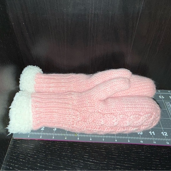 Brand New Cozy Baby Pink Lined Gloves | Warm Winter Accessories, Soft & Comfy - Picture 6 of 6